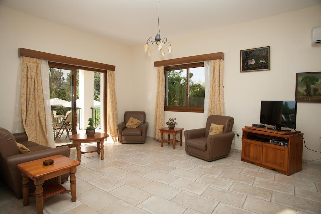 Villa Natasha Коръл бей Екстериор снимка
